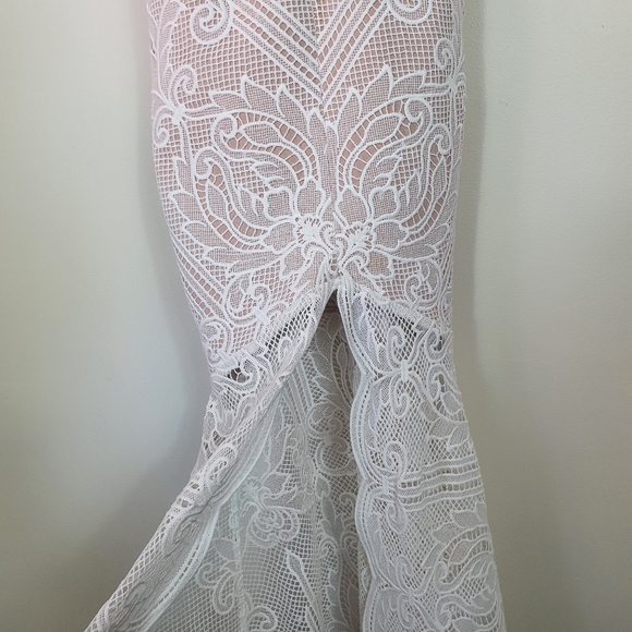 Do not buy Sheike lunar lace gown maxi dress white Sze 8 floral strappy RRP$400 - Picture 4 of 10